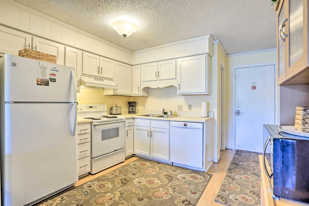 Isle Of Palms Condo With Pool Access Walk To Beach! Εξωτερικό φωτογραφία